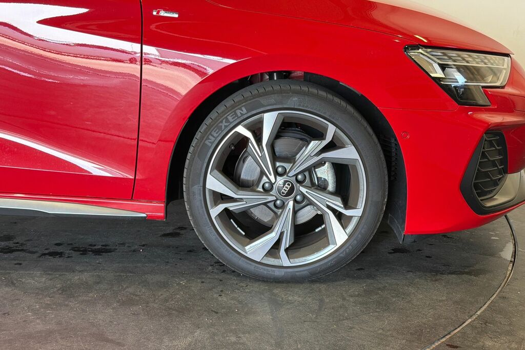 Audi A3 S Line Tfsi 116 Ps S Tronic SV26HGG Red #5