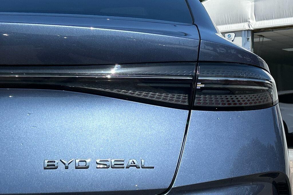 Byd Seal 82.5Kwh Excellence Saloon Awd 5 Grey #20