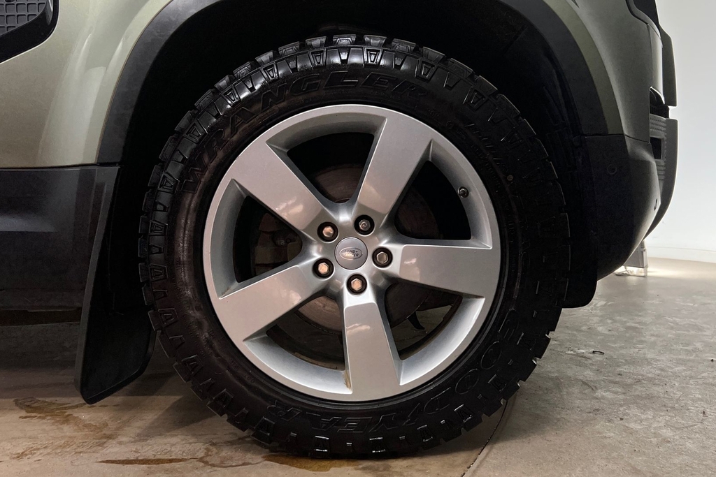 Land Rover Defender 110 D240 Se 110  #8