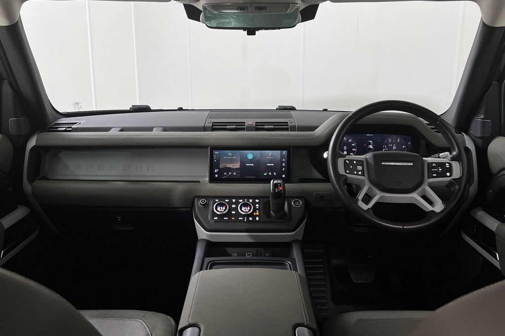 Land Rover Defender 110 D240 Se 110  #9