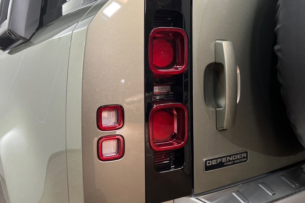 Land Rover Defender 110 D240 Se 110  #19