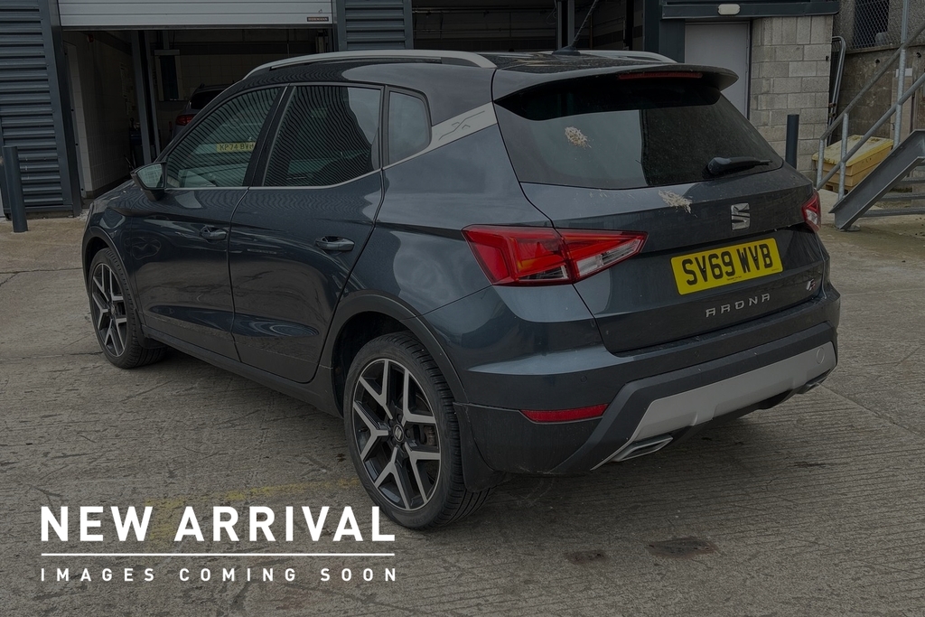 Seat Arona 1.5 Tsi Evo Fr Sport Ez Grey #3