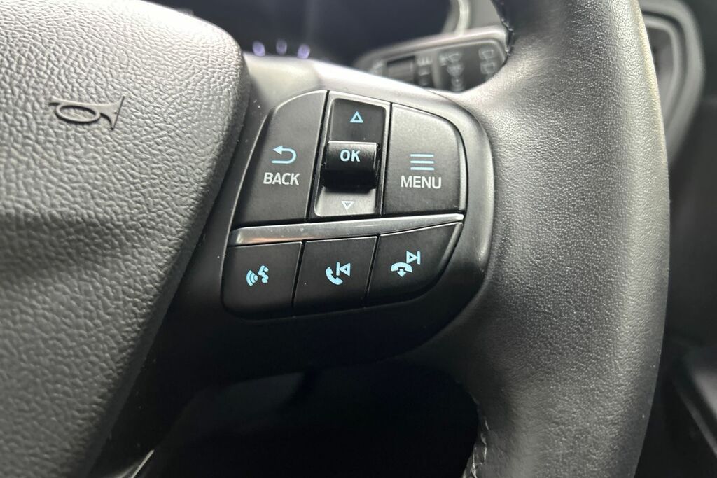 Ford Kuga 1.5T Ecoboost St-line First Edition Suv White #9
