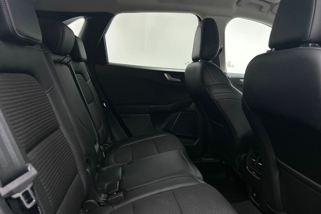 Ford Kuga 1.5T Ecoboost St-line First Edition Suv White #17