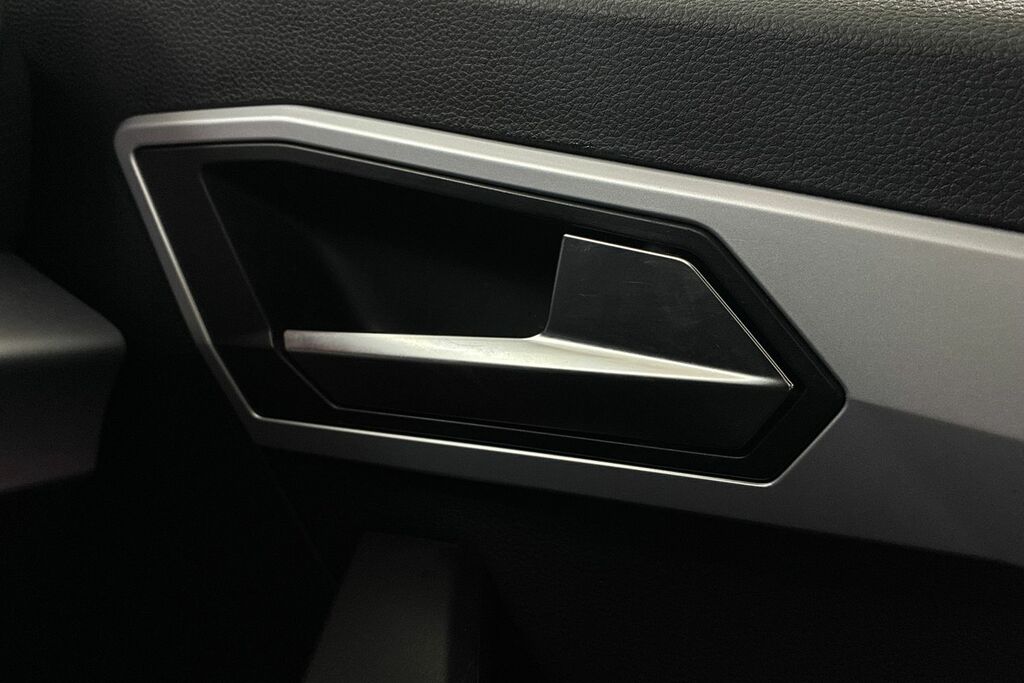 Seat Arona Seat Hatchback 1.0 Tsi 110 Xperience Lux Dsg Black #29