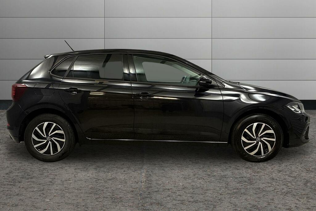 Volkswagen Polo 1.0 Tsi Life Black #4