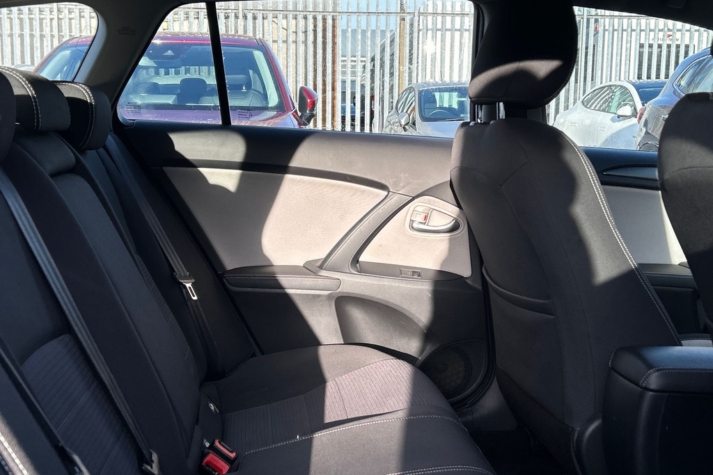 Toyota Avensis 2.0D Excel Blue #17