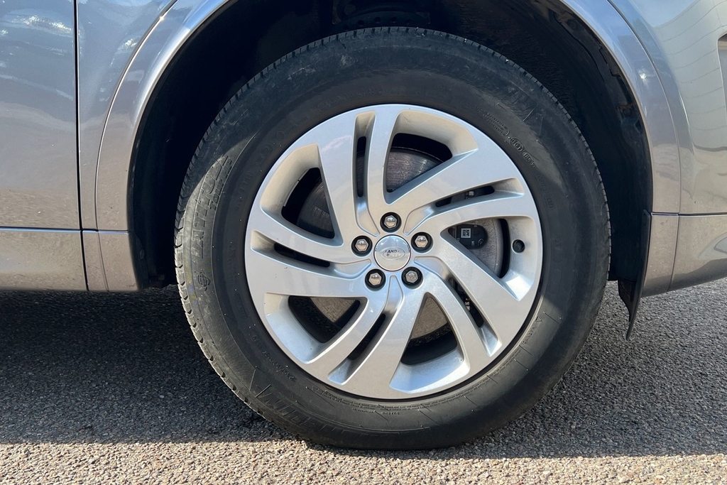 Land Rover Discovery Sport D200 Dynamic Se Red #8