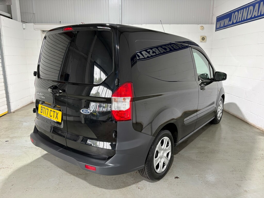 Ford Transit Courier 1.5L Sport Red #9