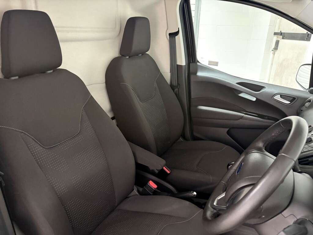 Ford Transit Courier 1.5L Sport Red #12