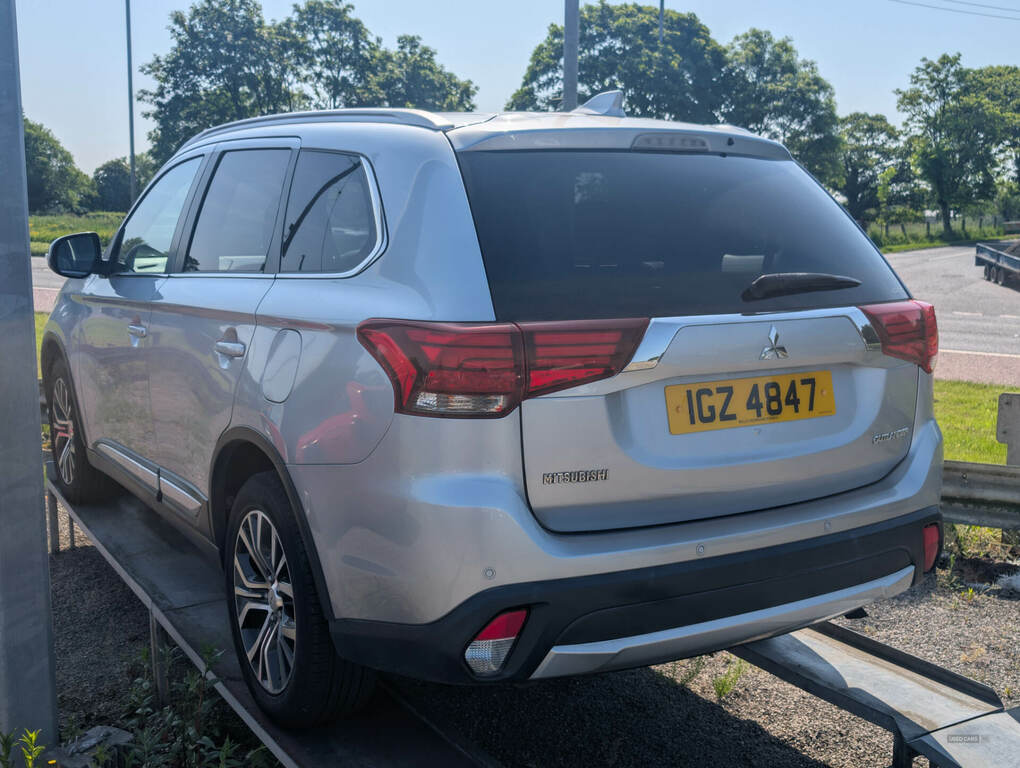 Mitsubishi Outlander Di-d 3 Silver #4