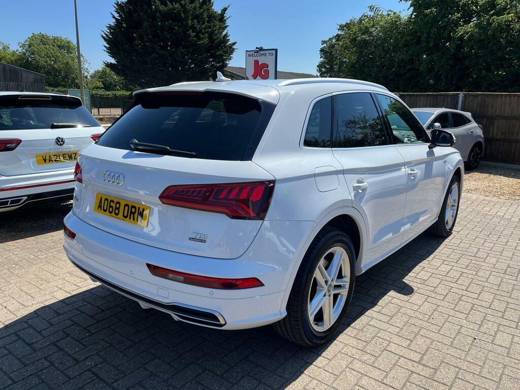 Audi Q5 2.0 Tdi 40 S Line S Tronic Quattro Euro 6 S S A068ORW White #2