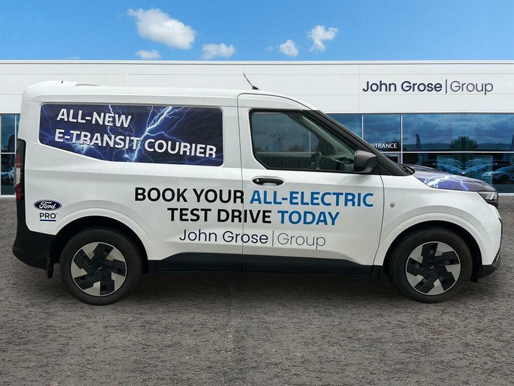 Ford Transit Courier 100Kw 43Kwh Trend Van Panel Van AV25SXP White #3