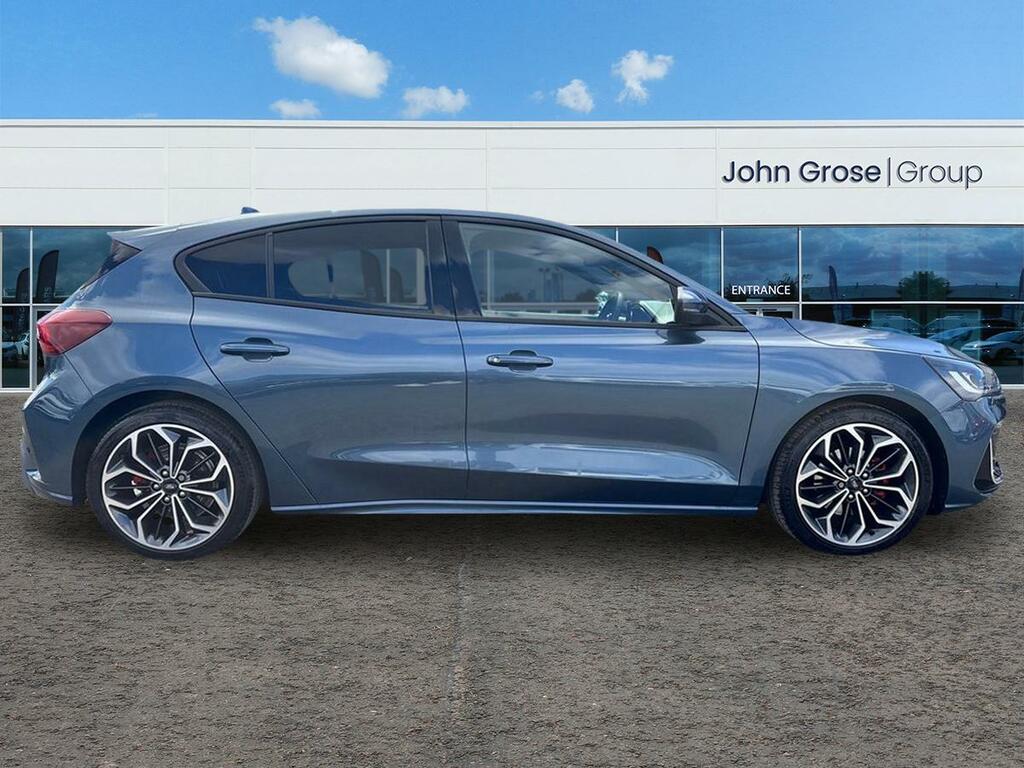 Ford Focus 1.0 Ecoboost St-line Vignale Hatchback AV72LCZ Blue #2