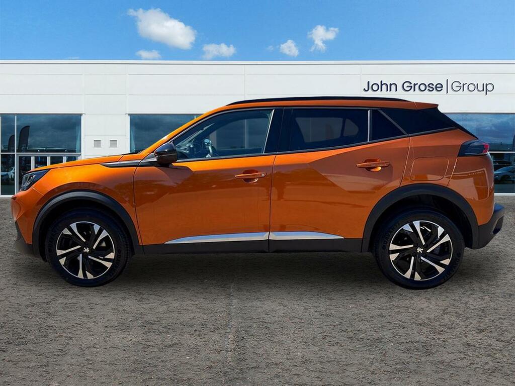Peugeot 2008 1.2 Puretech Allure Premium Estate AV23FLX Orange #6