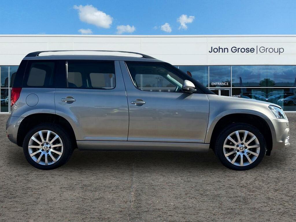 Skoda Yeti 1.2 Tsi 110 Se L Dsg Estate KS66BFN Beige #2