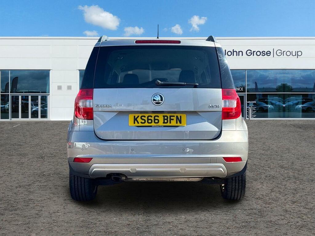 Skoda Yeti 1.2 Tsi 110 Se L Dsg Estate KS66BFN Beige #4