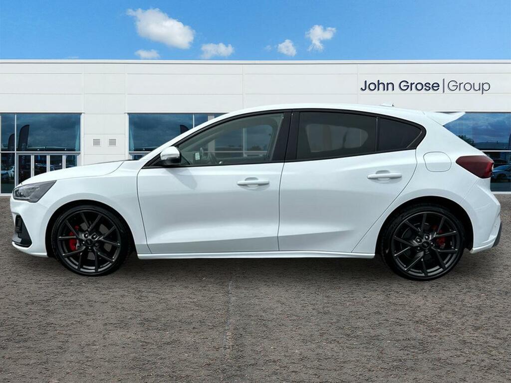 Ford Focus 2.3 Ecoboost St Hatchback White #6