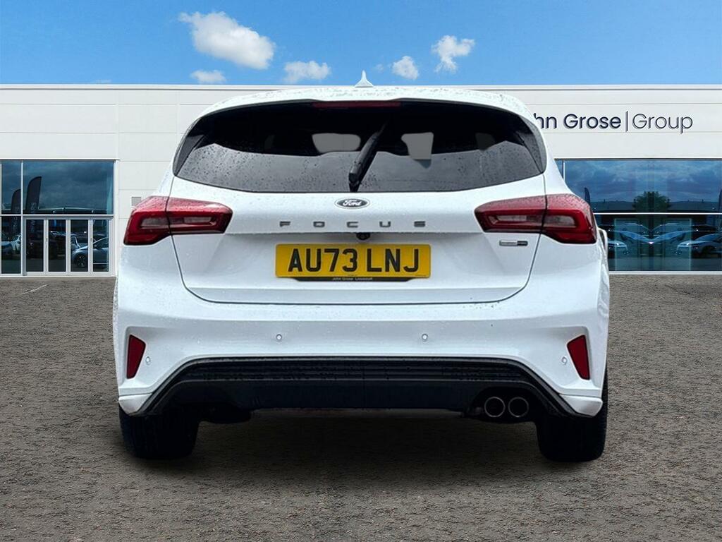 Ford Focus 1.0 Ecoboost Hybrid Mhev 155 St-line X Hatchba AU73LNJ White #4