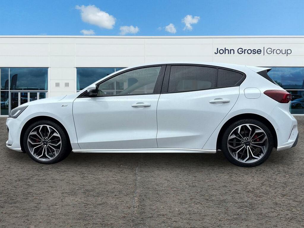 Ford Focus 1.0 Ecoboost Hybrid Mhev 155 St-line X Hatchba AU73LNJ White #6