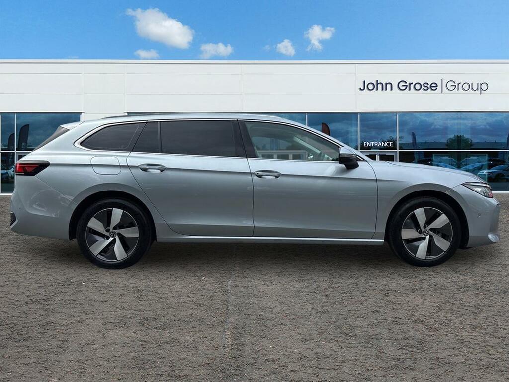 Volkswagen Passat 1.5 Etsi Life Dsg Black #2