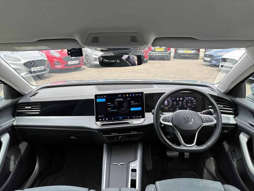 Volkswagen Passat 1.5 Etsi Life Dsg Black #12