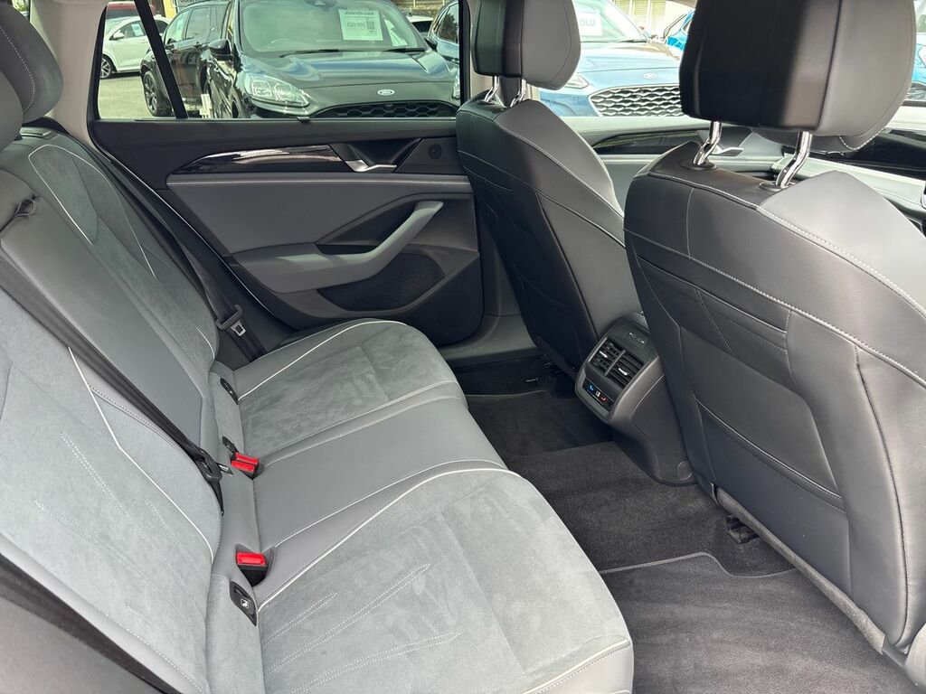 Volkswagen Passat 1.5 Etsi Life Dsg Black #23