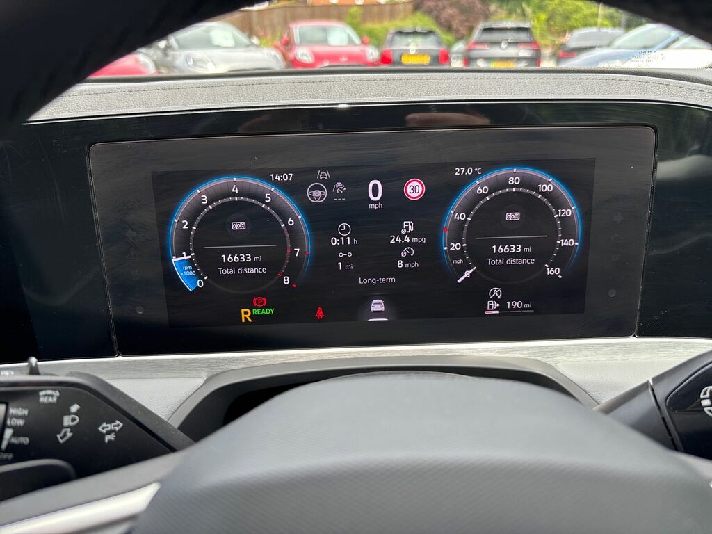 Volkswagen Passat 1.5 Etsi Life Dsg Black #20