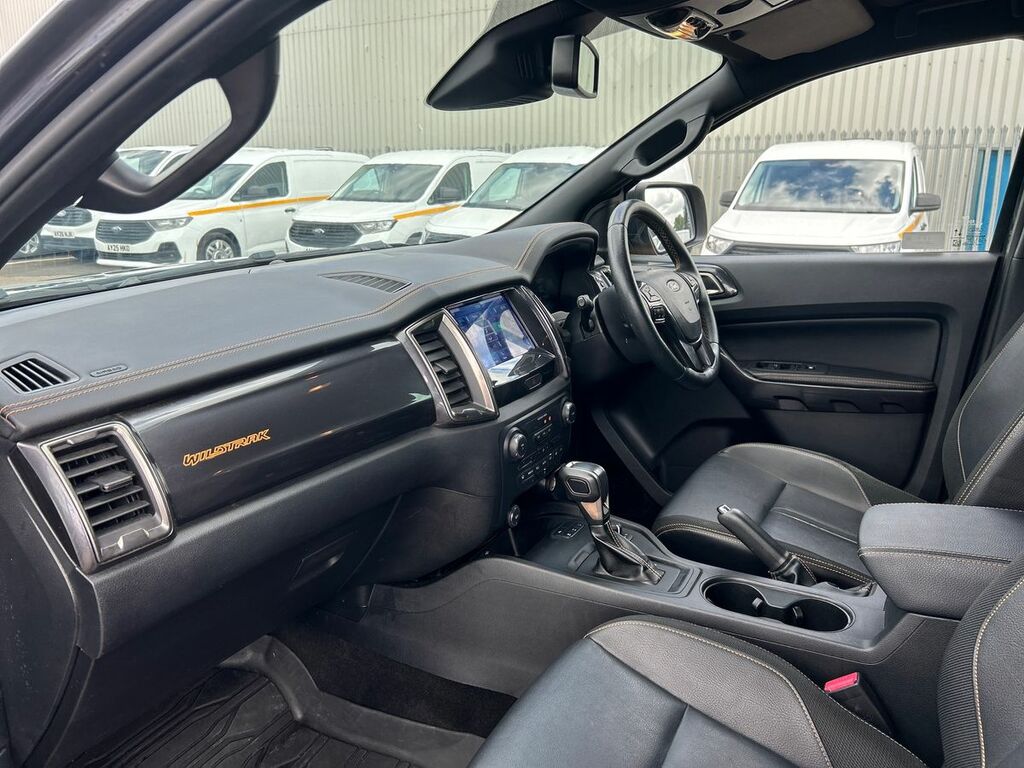 Ford Ranger Wildtrak Black #13