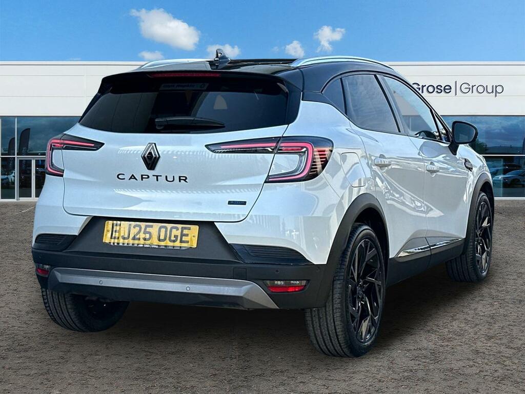 Renault Captur 1.6 E-tech Full Hybrid 145 Esprit Alpine White #3