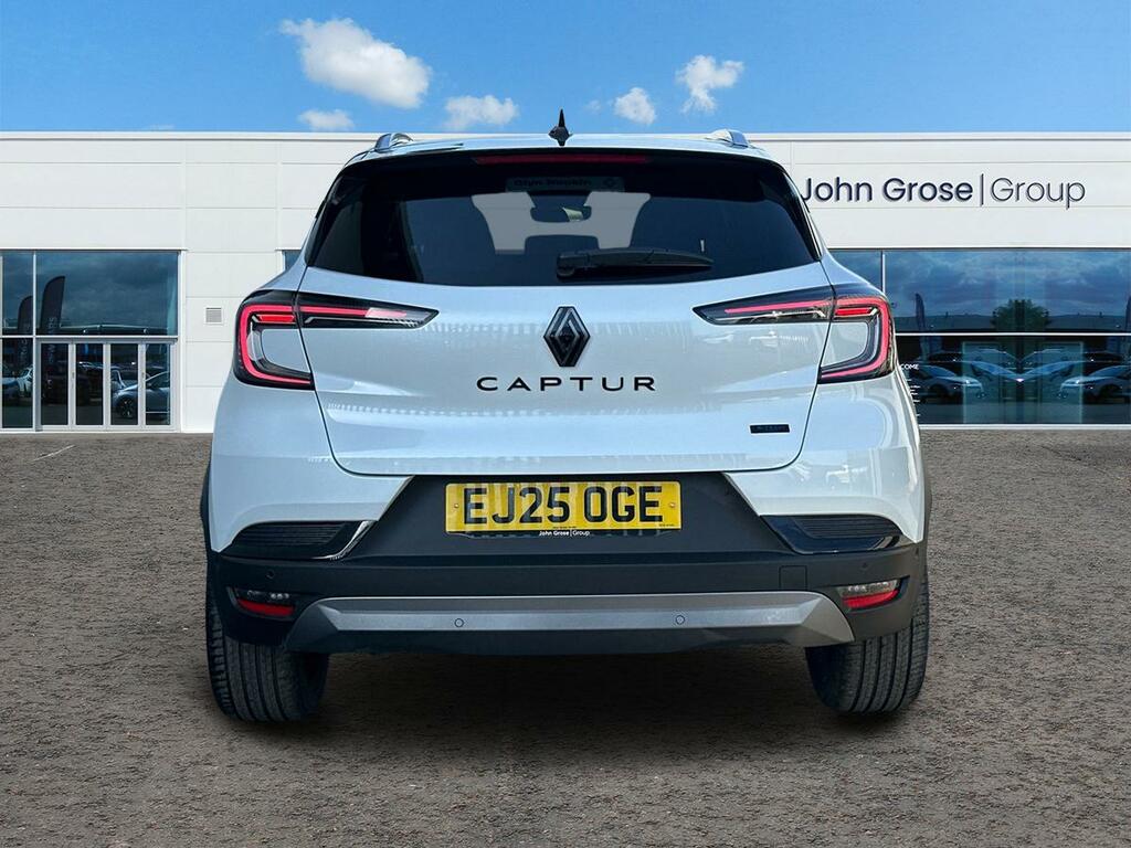 Renault Captur 1.6 E-tech Full Hybrid 145 Esprit Alpine White #4