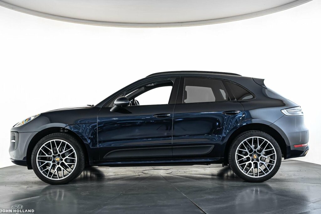 Porsche Macan Cooper Classic Red #7