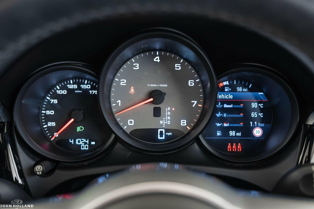 Porsche Macan Cooper Classic Red #35