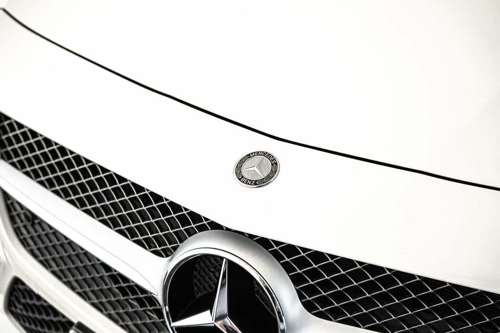 Mercedes-Benz SL Class Sl63 Amg White #14