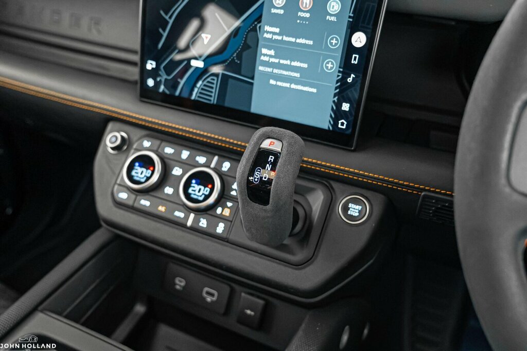 Land Rover Defender X-dynamic Hse Black #37