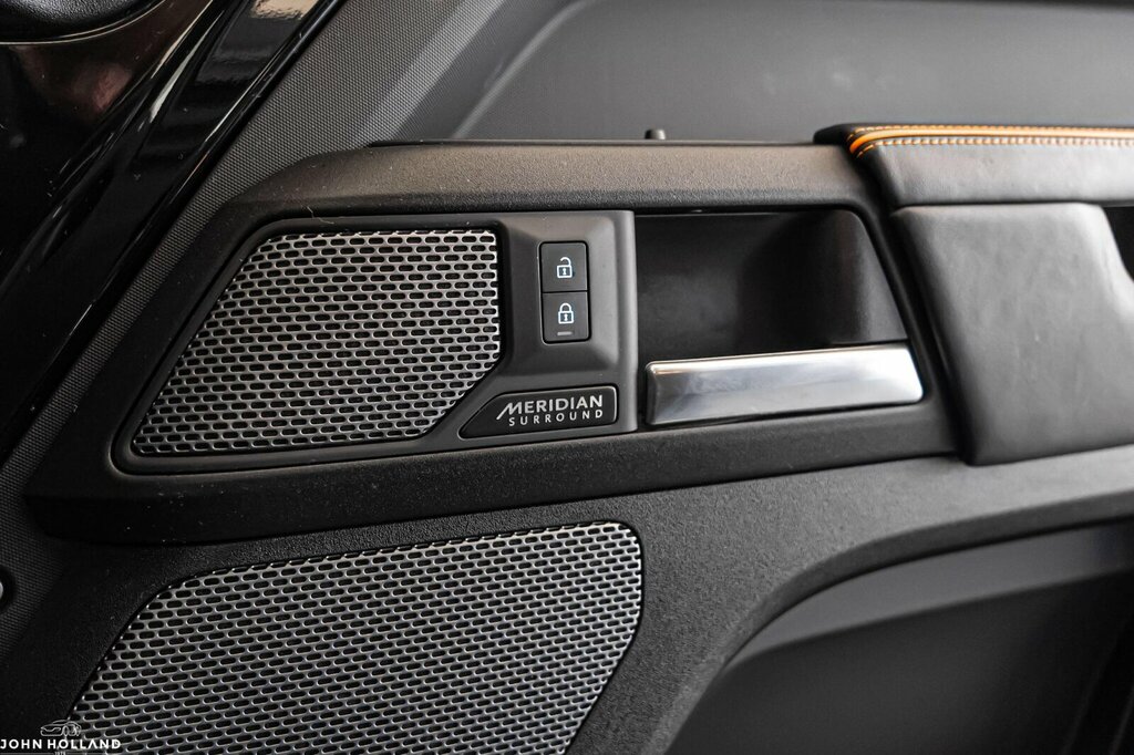 Land Rover Defender X-dynamic Hse Black #48