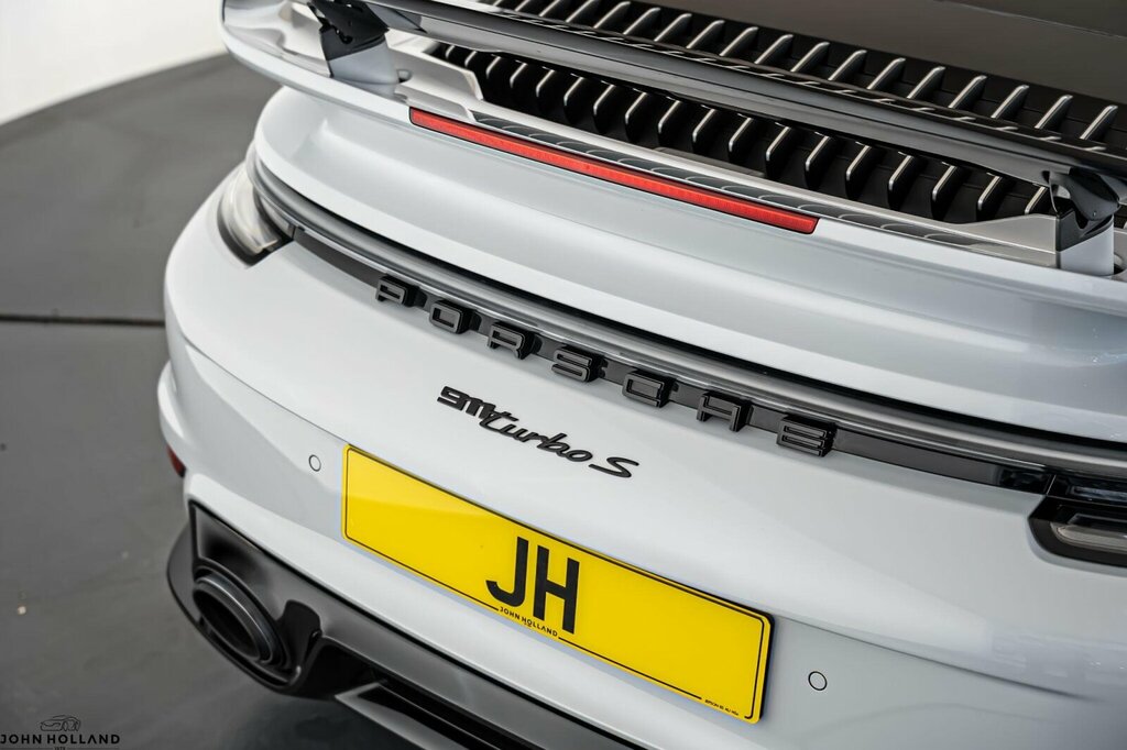 Porsche 911 992 Carrera Gts Coupe Pdk Green #21