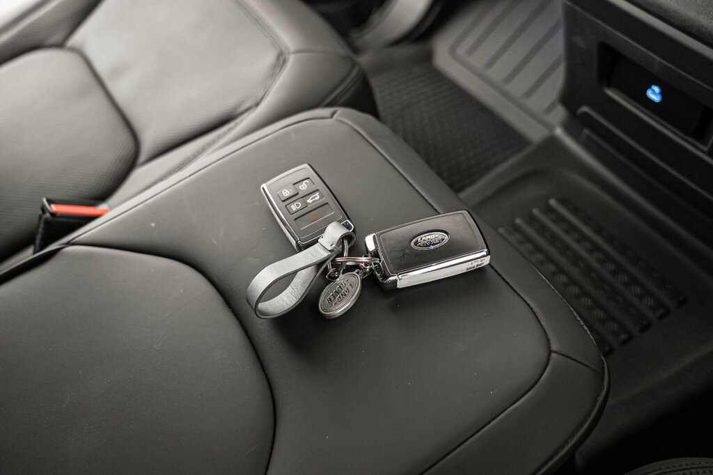 Land Rover Defender X-dynamic Hse Grey #23
