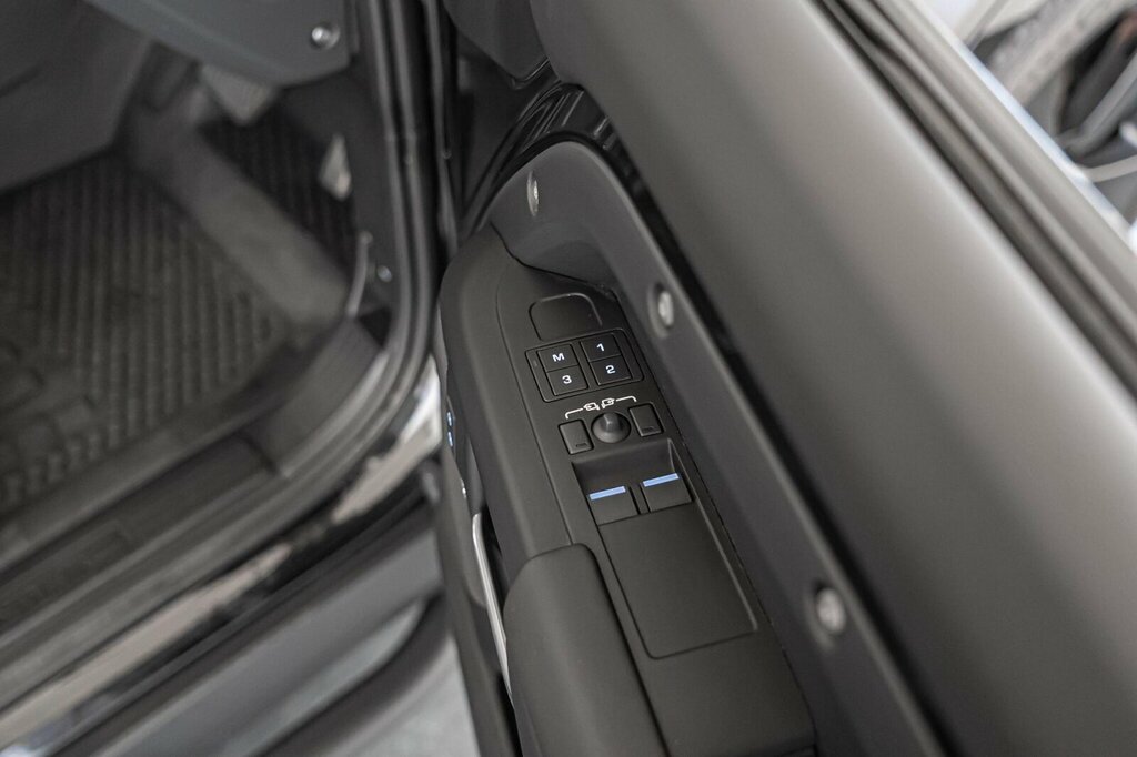 Land Rover Defender X-dynamic Hse Grey #28
