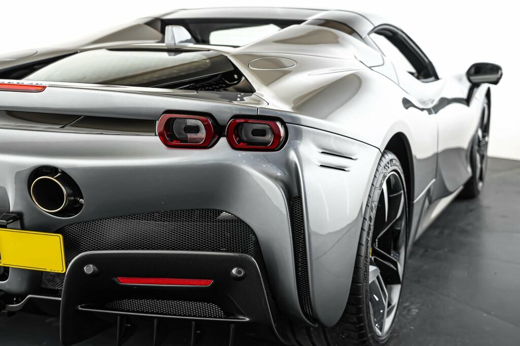 Ferrari Sf90 Spider Spider  #24