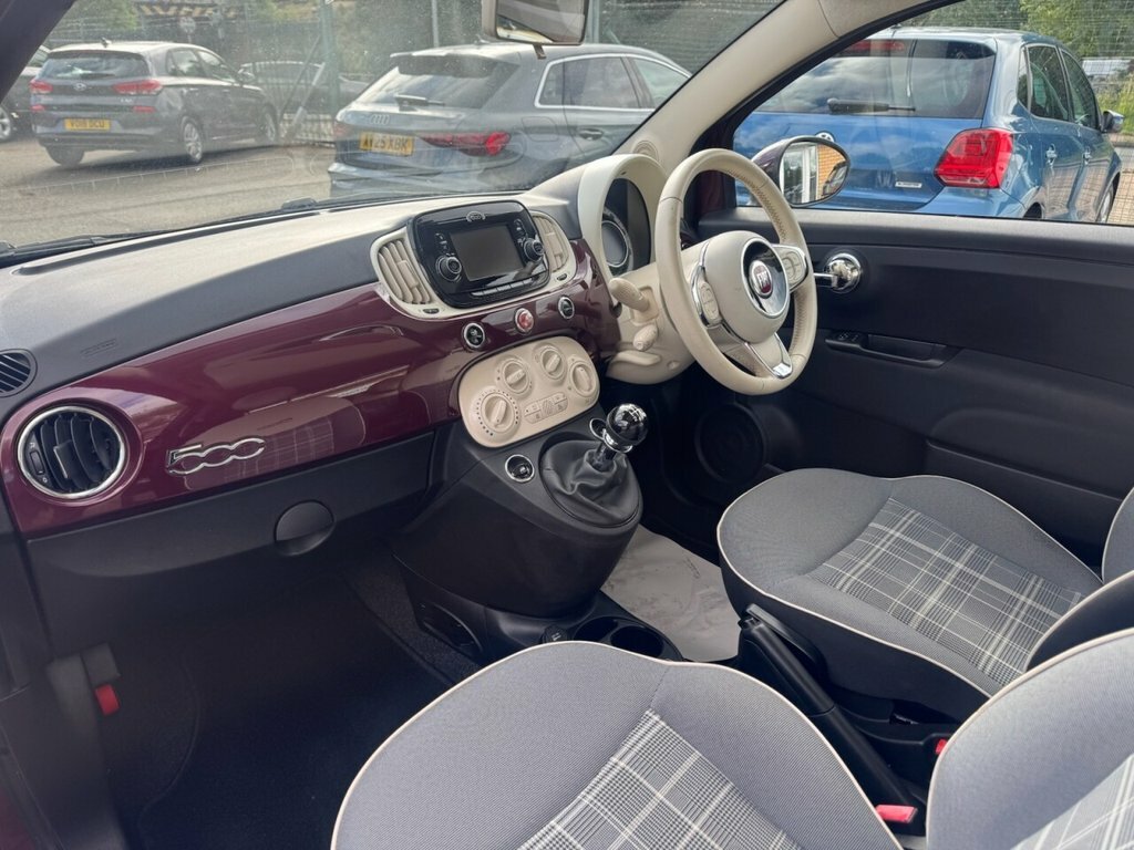 Fiat 500 1.2L Lounge EU68LHN Red #4