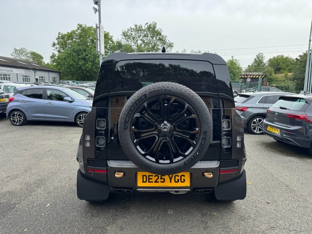 Land Rover Defender 110 4.4L Octa Grey #5