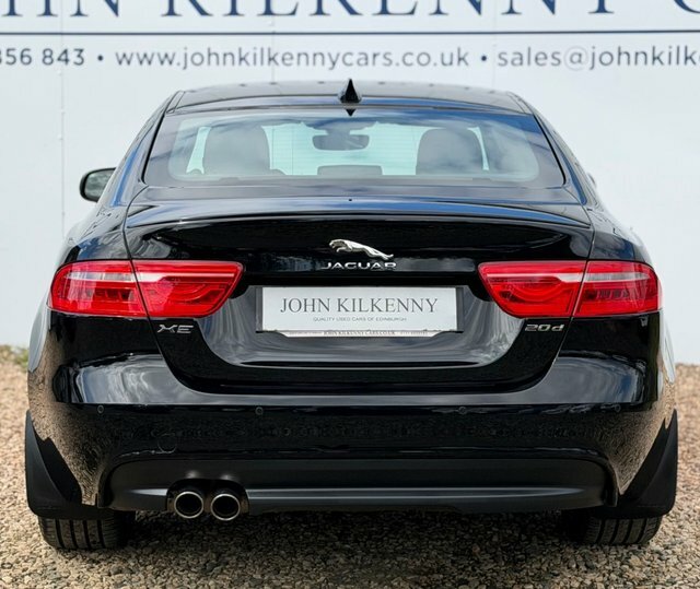 Jaguar XE R-sport Saloon Black #5