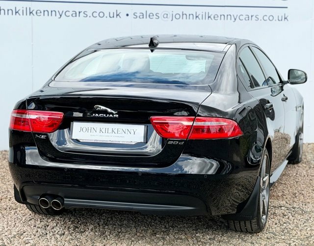 Jaguar XE R-sport Saloon Black #6