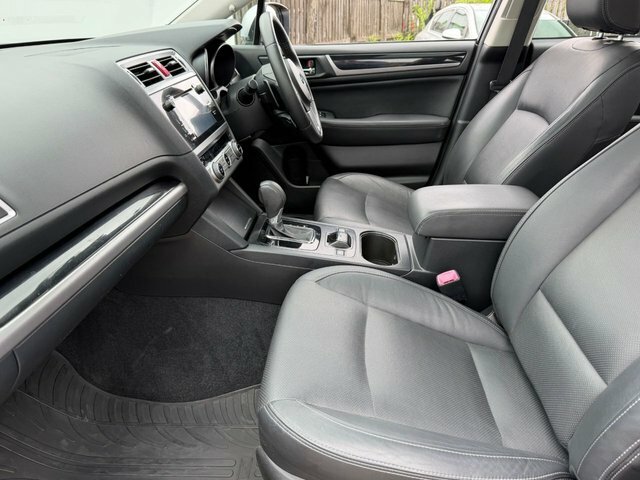 Subaru Outback D Se Premium Silver #29