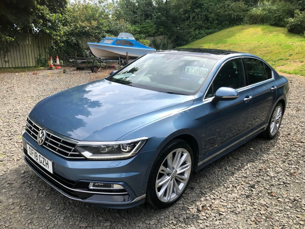 Volkswagen Passat 1.4 Tsi 150 R-line Panoramic Roof Blue #3