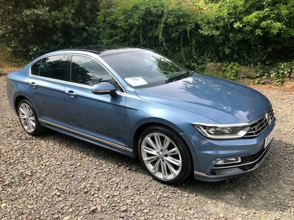 Volkswagen Passat 1.4 Tsi 150 R-line Panoramic Roof Blue