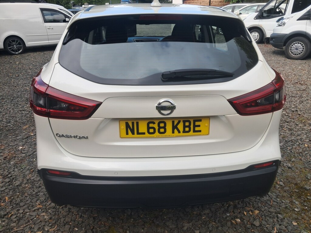 Nissan Qashqai 1.5 Dci 115 Acenta Premium NL68KBE White #6