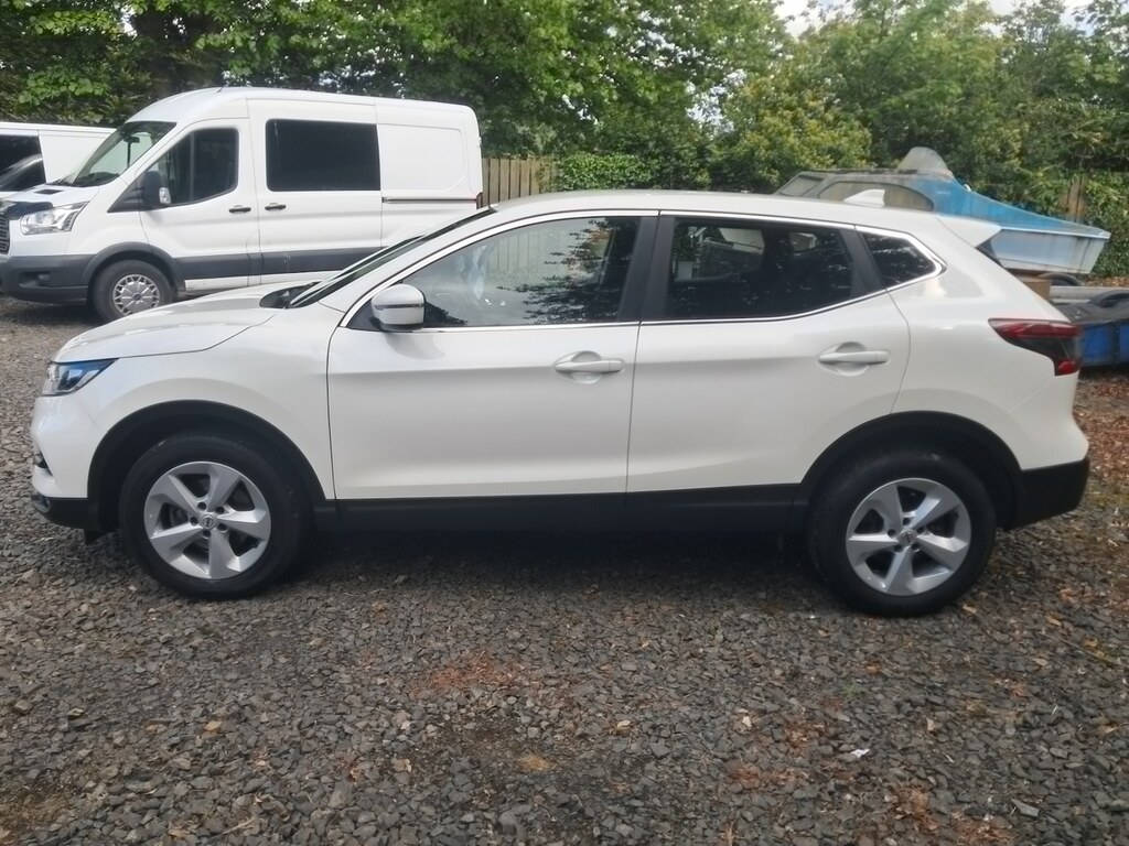 Nissan Qashqai 1.5 Dci 115 Acenta Premium NL68KBE White #4