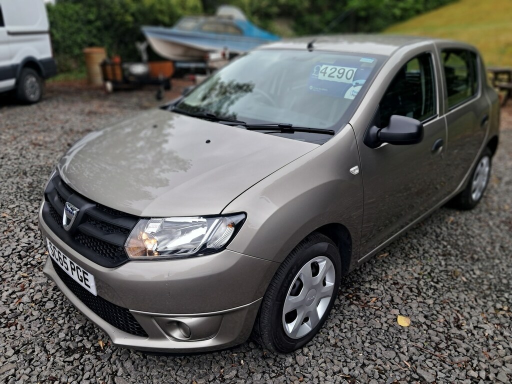 Dacia Sandero 1.2 16V 75 Ambiance Beige #3
